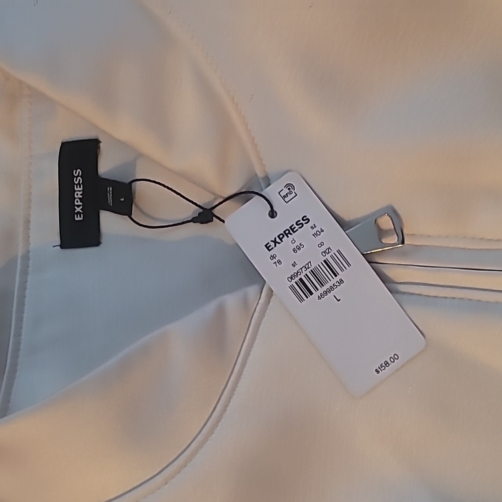 NWT Express Women's Off-White Satin Bomber Jacket Size Large - Picture 4 of 8
